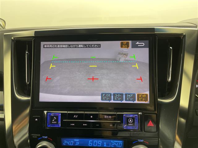 Toyota Alphard 9