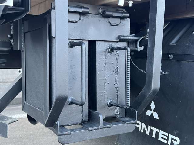 Mitsubishi Fuso Canter 12