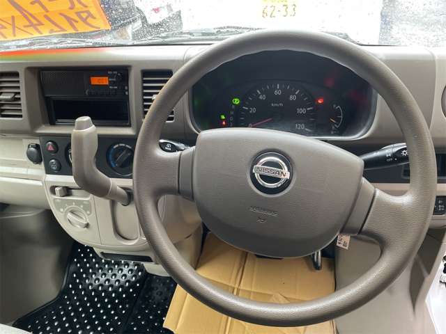 Nissan NV100 Clipper 10
