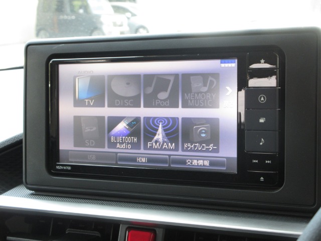Daihatsu Rocky 3