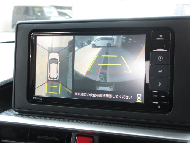 Daihatsu Rocky 4