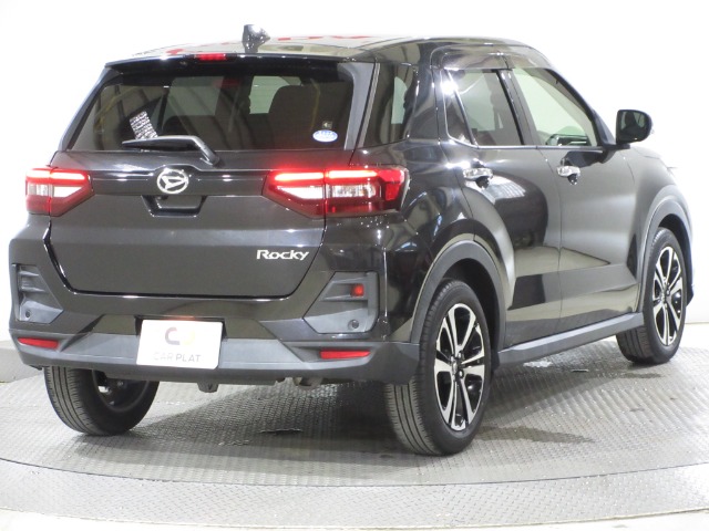 Daihatsu Rocky 8