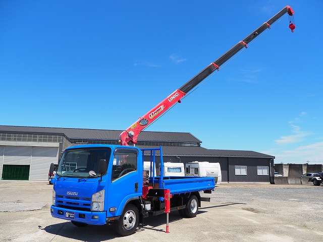 Isuzu Elf 2