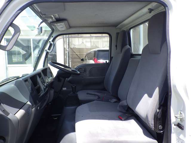 Isuzu Elf 11