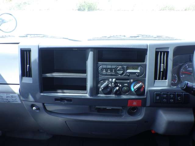 Isuzu Elf 12