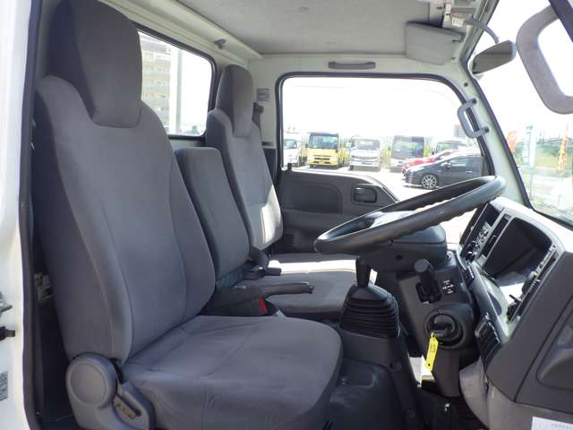 Isuzu Elf 10