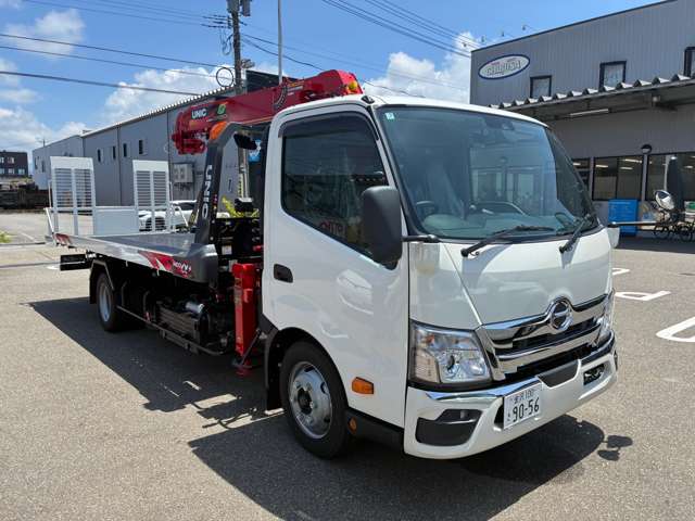 Hino Dutro 2