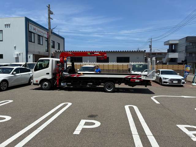 Hino Dutro 6