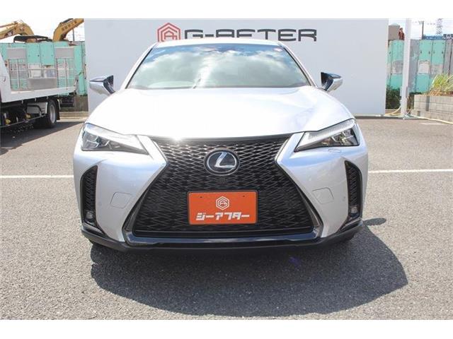 Lexus UX 8