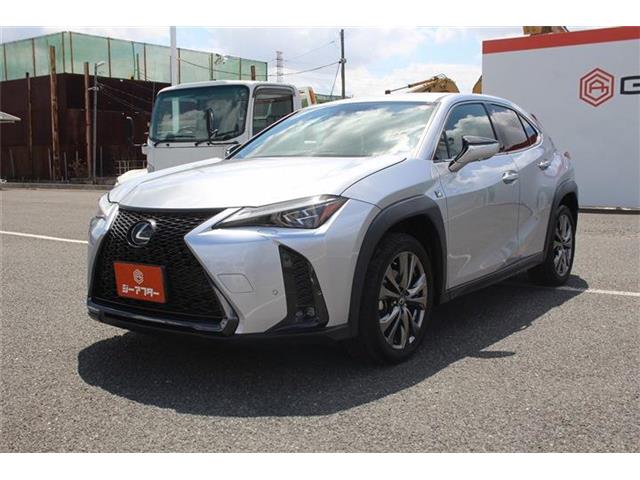 Lexus UX 9