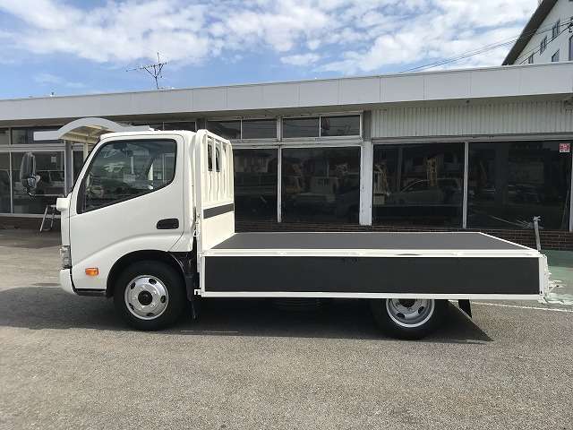 Hino Dutro 11