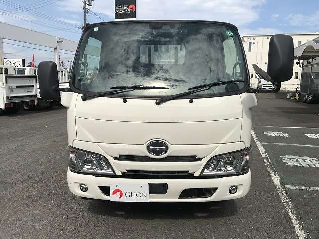 Hino Dutro 2