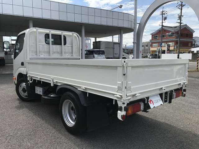Hino Dutro 6