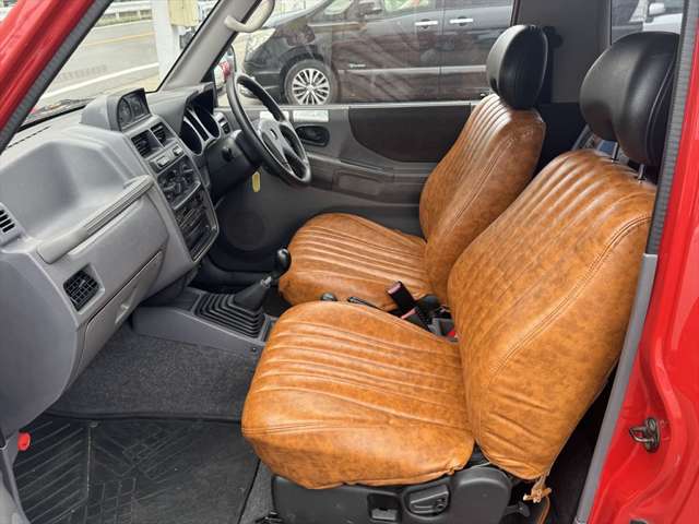 Mitsubishi Pajero Mini 11