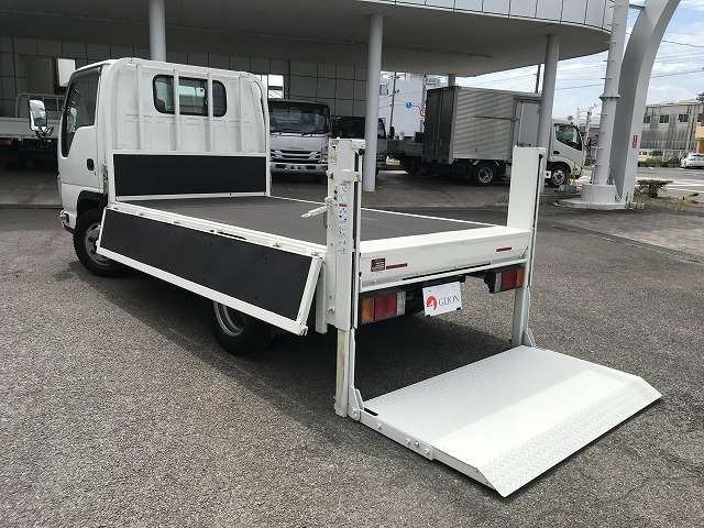 Isuzu Elf 11