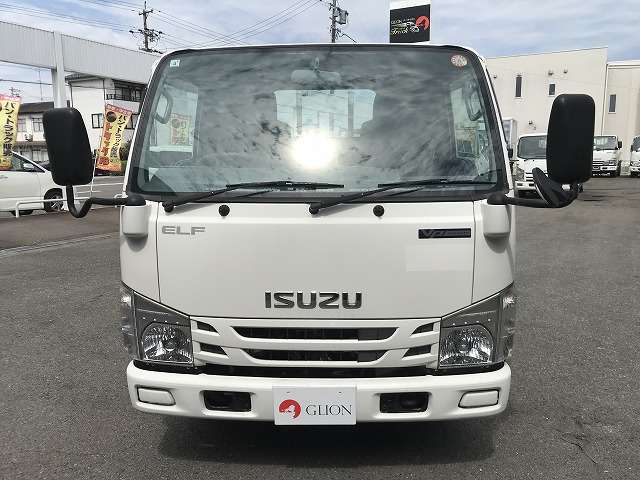 Isuzu Elf 2