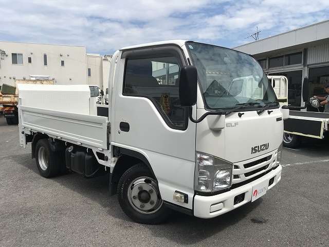 Isuzu Elf 3