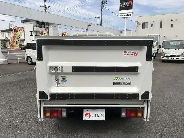 Isuzu Elf 5