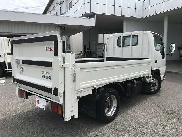 Isuzu Elf 6