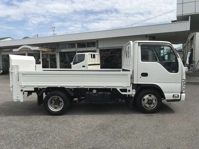 Isuzu Elf 8