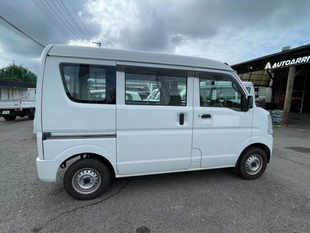 Nissan NV100 Clipper 10