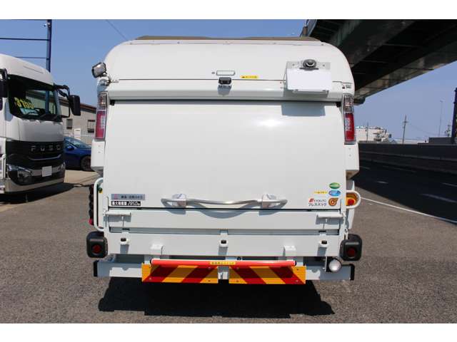 Mitsubishi Fuso Canter 5