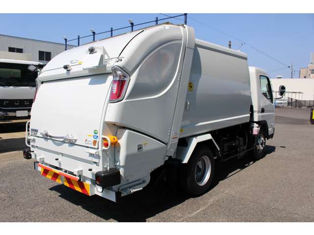 Mitsubishi Fuso Canter 6