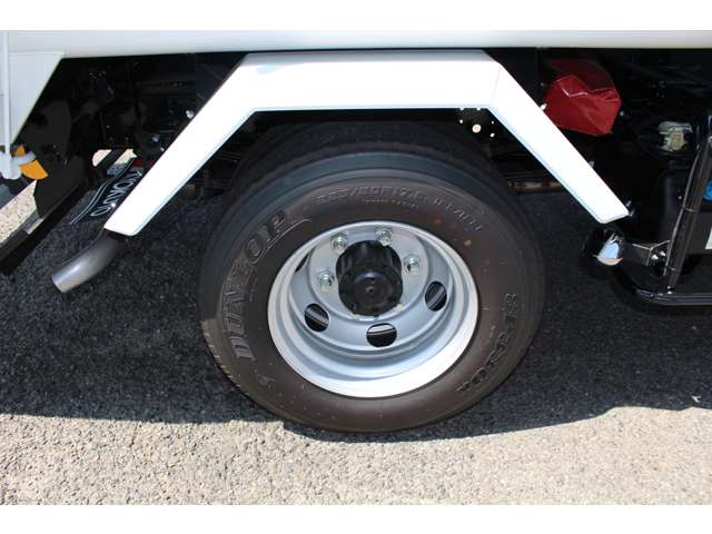 Mitsubishi Fuso Canter 7
