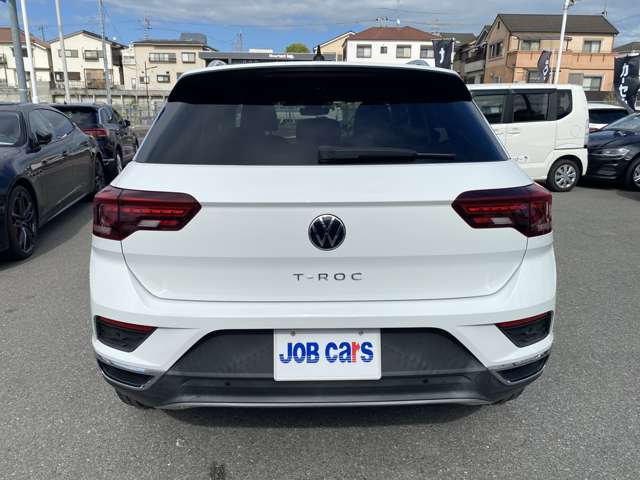 Volkswagen T-Roc 6