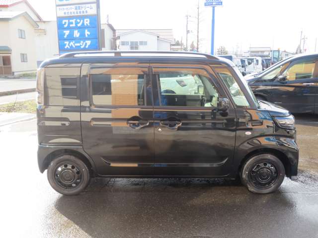 Suzuki Spacia Base 7