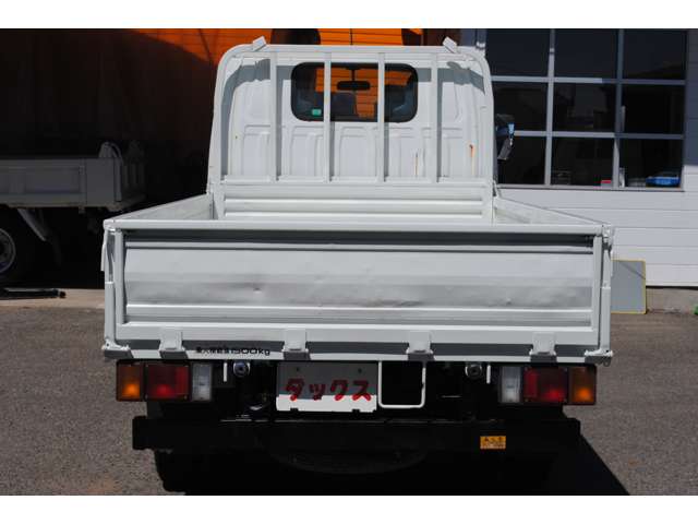 Isuzu Elf 9
