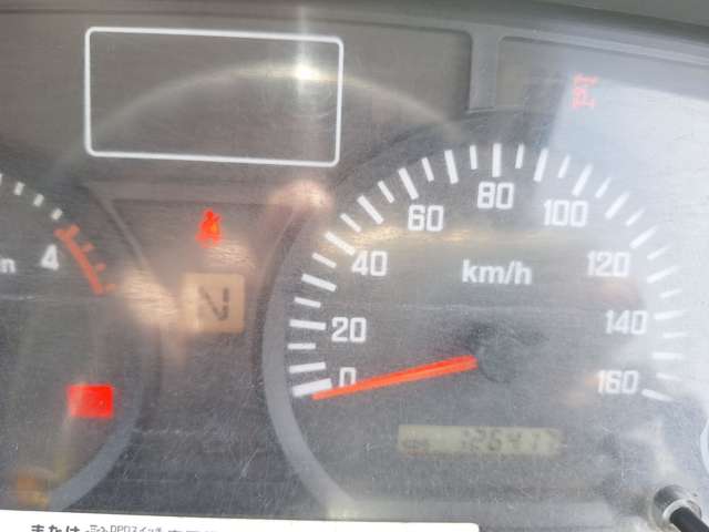 Isuzu Elf 9