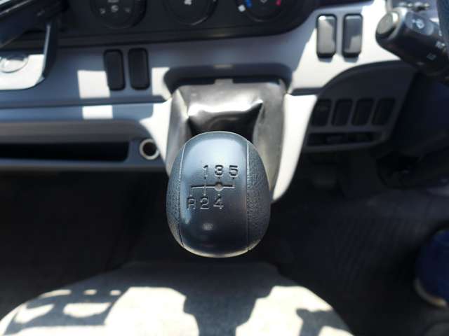 Mitsubishi Fuso Canter 11