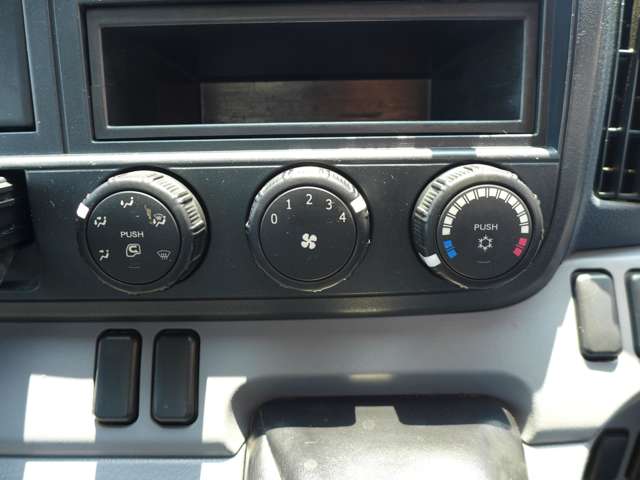 Mitsubishi Fuso Canter 10