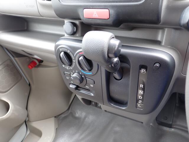 Suzuki Every 12