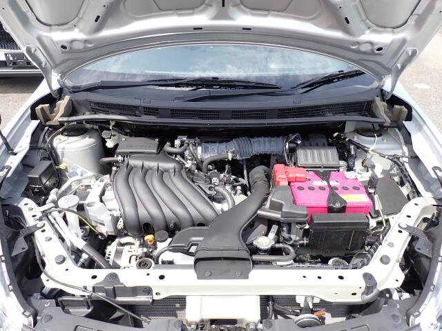 Nissan AD 7