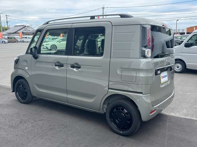 Suzuki Spacia Base 8