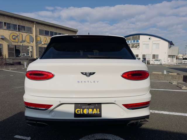 Bentley Bentayga 11