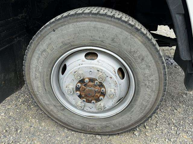 Isuzu Forward 11