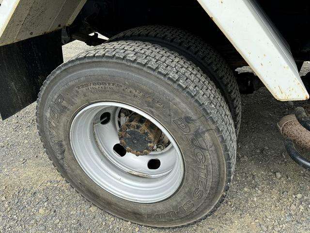 Isuzu Forward 12