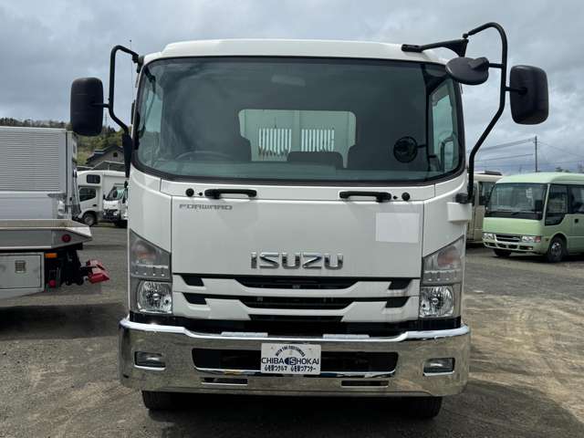 Isuzu Forward 2