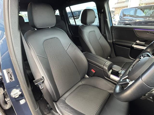 Mercedes-Benz GLB 11
