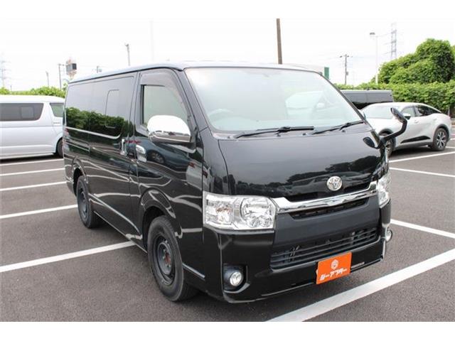 Toyota Hiace Van 8