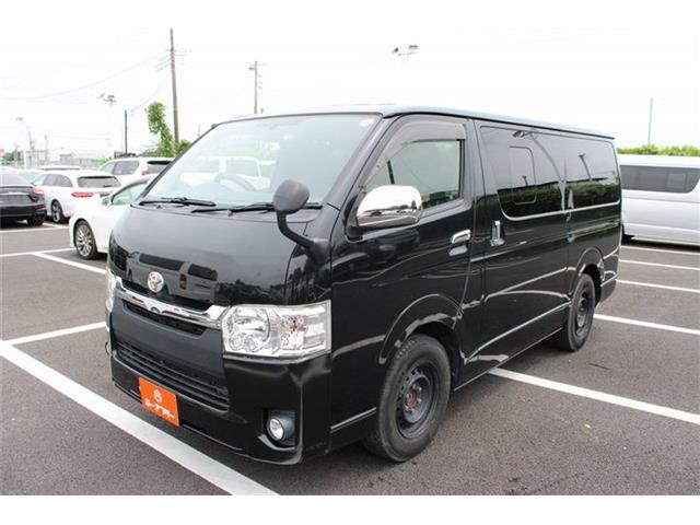 Toyota Hiace Van 10
