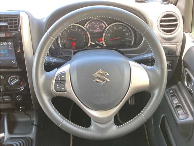 Suzuki Jimny 11