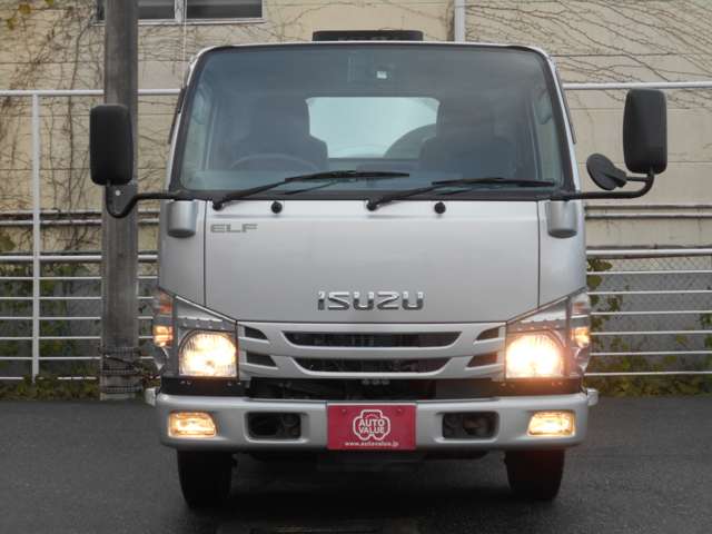 Isuzu Elf 2