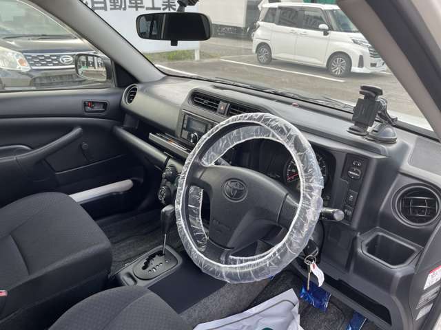 Toyota Probox Van 11