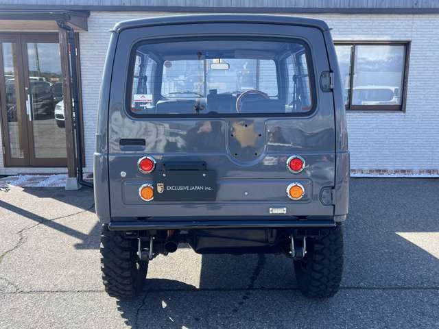 Suzuki Jimny 3