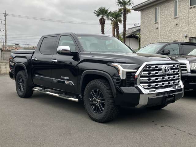 Toyota Tundra 2