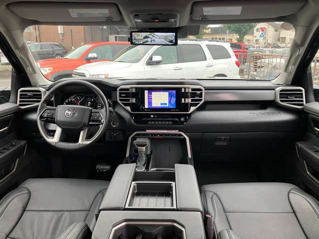 Toyota Tundra 8